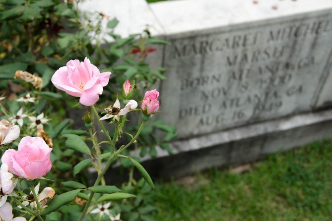 2.5 Hour Atlanta Local Food + Victorian Cemetery Tour - Dietary needs and substitutions: plan early, don’t count on on-the-spot changes
