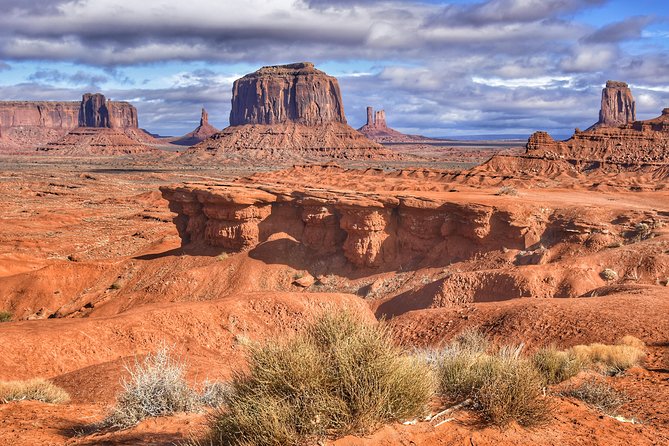 2.5 Hours of Monument Valley's Backcountry 4×4 Tour - John Ford’s Point and the Film-Spot Drive