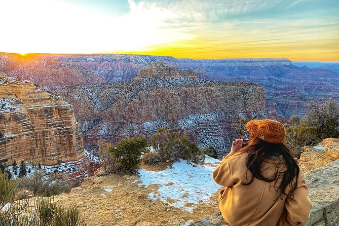 2 Day: Grand Canyon, Antelope Canyon, Horseshoe Bend, Zion Tour - Day 1 in Zion: Watchman Trail views and Checkerboard Mesa
