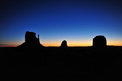 3.0 Hours of Monument Valley's Sunrise or Sunset 4×4 Tour - Meeting the guide at The View Hotel and staying on schedule