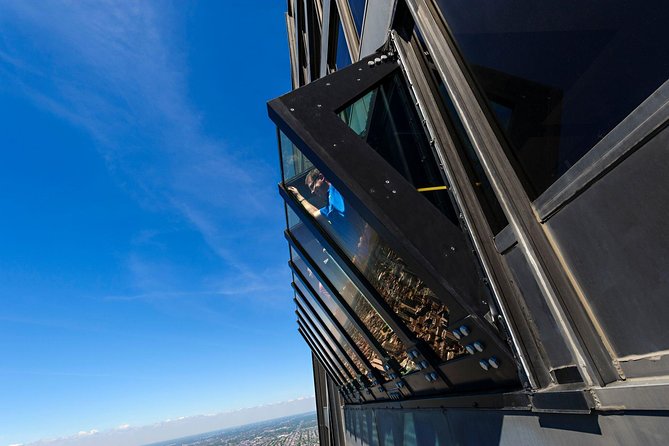 360 CHICAGO Observation Deck Admission - Cloud Walk and the concourse: the pre-view part you shouldn’t skip