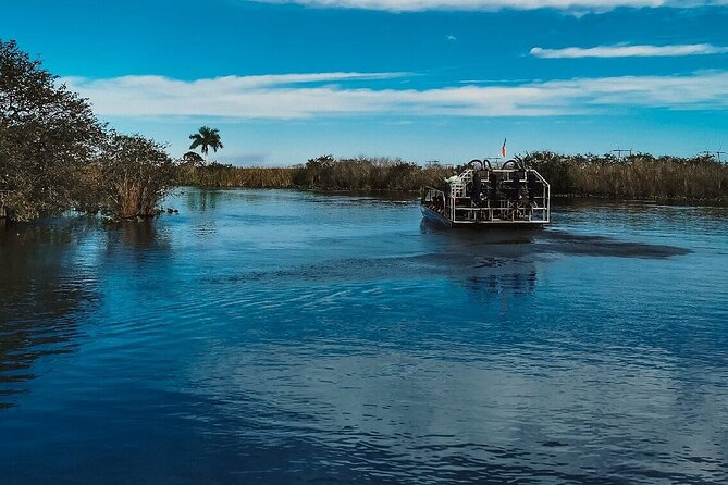 60 min. Everglades Airboat ride & pick-up ,small group +pro guide - The Drive to the Everglades: You Get Context Before the Boat