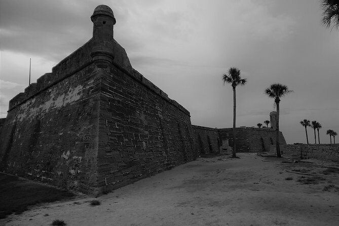 8pm Beyond the Grave Tour - Who this tour is for (and who might want a different option)