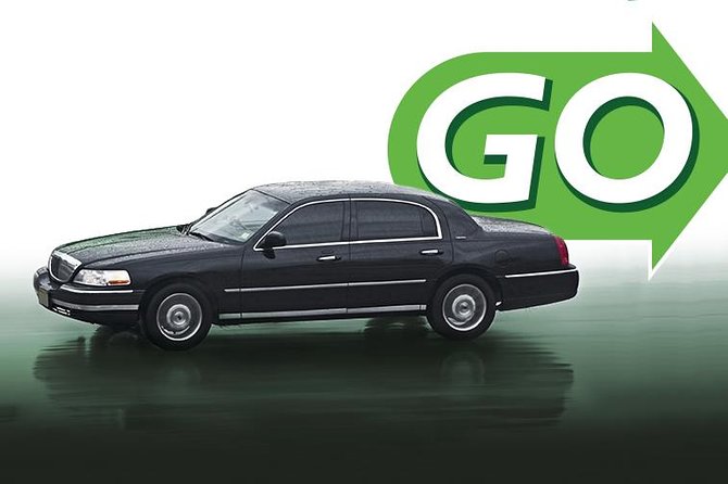 All Inclusive Airport Arrival Transfer to NYC/ Brooklyn/Queens - Meet-and-greet flow at the airport: signs, texts, and the Welcome Center