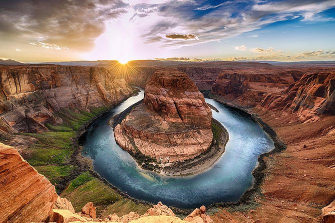 Antelope Canyon and Horseshoe Bend Day Tour from Flagstaff - Antelope Canyon: Upper or Lower, Ladders, and Light Beams You Can’t Soothe with Filters