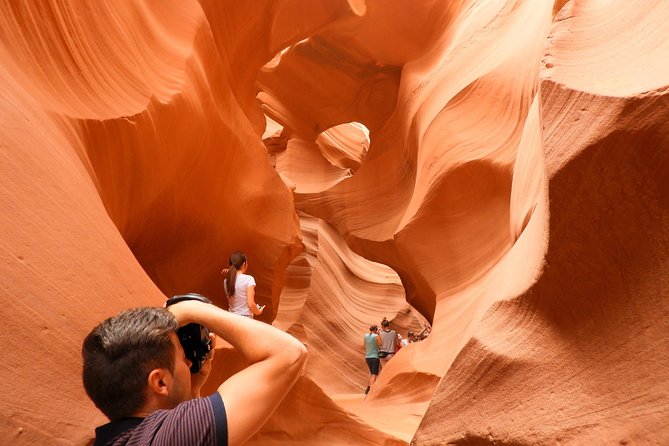 Antelope Canyon and Horseshoe Bend Small Group Tour from Vegas - Transport, Comfort, and the Vehicle Size Question