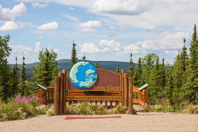 Arctic Circle Day Tour - Alyeska Pipeline Viewing Point: TAPS in the middle of nowhere