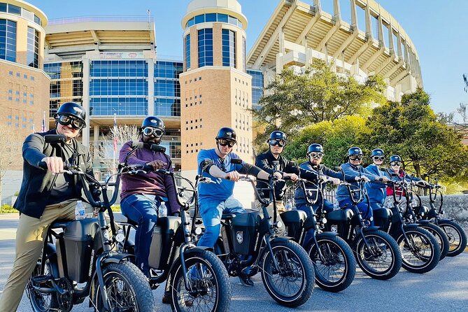 Austin Biker Gang E-Bike Tour - Lady Bird Lake and the Butler Hike-and-Bike Trail: scenery you can pedal