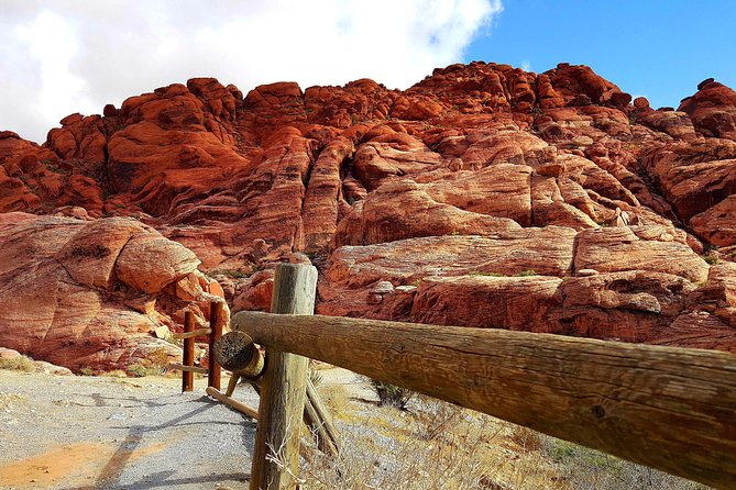 Award Winning Red Rock Canyon Tours - What you’ll see and hear: geology, Native stories, and desert wildlife chances