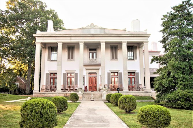 Belle Meade Guided Mansion Tour with Complimentary Wine Tasting - Getting there and staying on schedule (check-in at the Visitors Center)