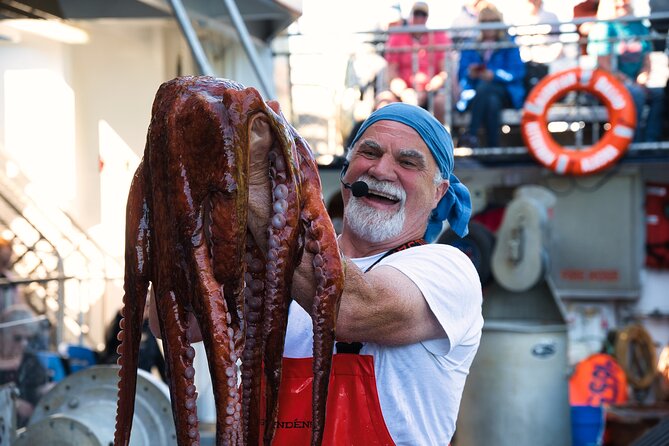 Bering Sea Crab Fisherman's Tour from Ketchikan - The Deck Catch Experience: Touch, Photos, and a Live Creature Tank