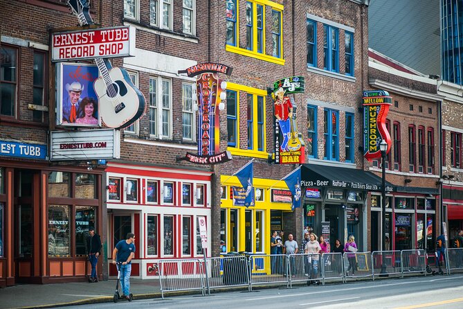 Best of Nashville City Sightseeing Tour on Double Decker Bus - Weather, Comfort, and Small Practical Tips