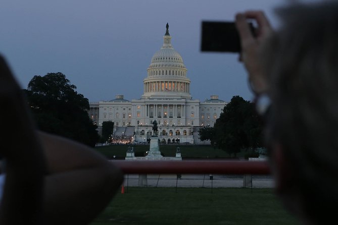 Big Bus DC: Monuments & Memorials Night Tour by Open-top Bus - The exact route vibe: Lincoln, Iwo Jima, and the Memorial Wall