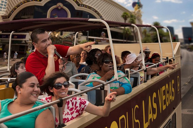 Big Bus Las Vegas: Hop-On Hop-Off Sightseeing Bus Tour - Audio narration and the earbuds factor