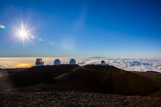 Big Island GOAT Experience: Mauna Kea Summit, Sunset & Stars - The Halepōhaku stop: Poli’ahu and the Onizuka Center layer