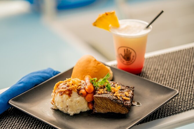 Big Island Historical Dinner Cruise to Kealakekua Bay - What you might spot along the way (and why it’s not guaranteed)