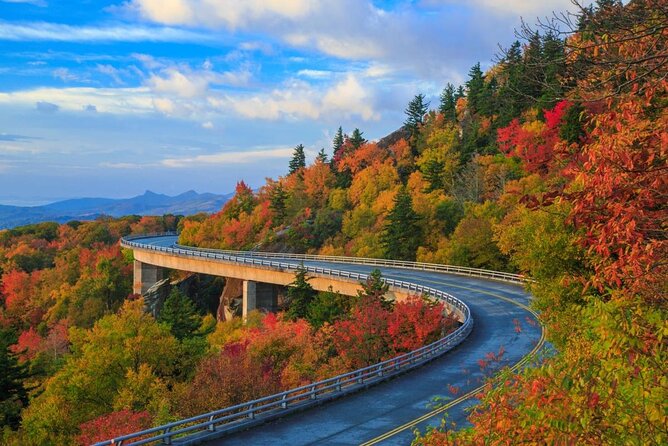 Blue Ridge Parkway Waterfalls Hiking Tour from Asheville - Key highlights