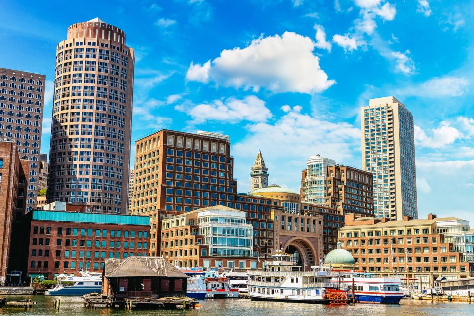 Boston: City Cruises Historical Sightseeing Cruise - Getting on the boat at One Long Wharf (no guesswork, just a quick scout)