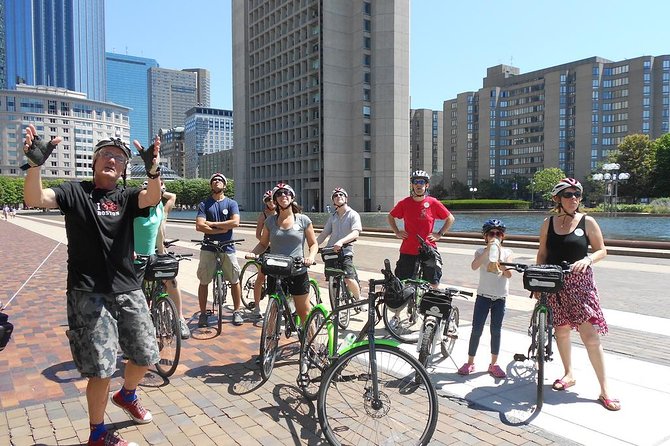 Boston City View Bicycle Tour: History and Landmarks - North End to the Waterfront: Garlic Streets, Old Ironsides, and Key Crossings