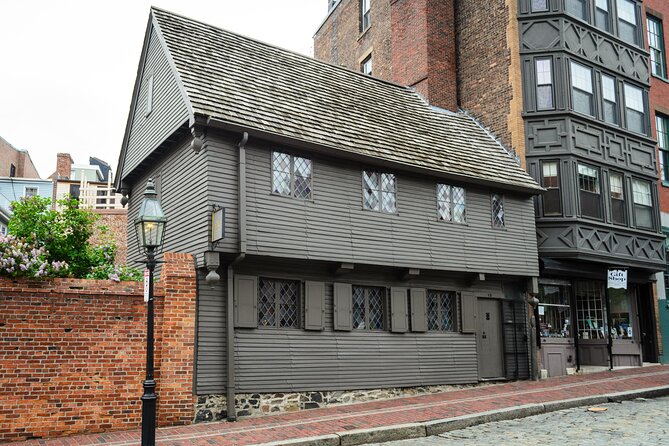 Boston: Freedom Trail History Small Group Walking Tour - How hard is it, and what should you wear in winter?