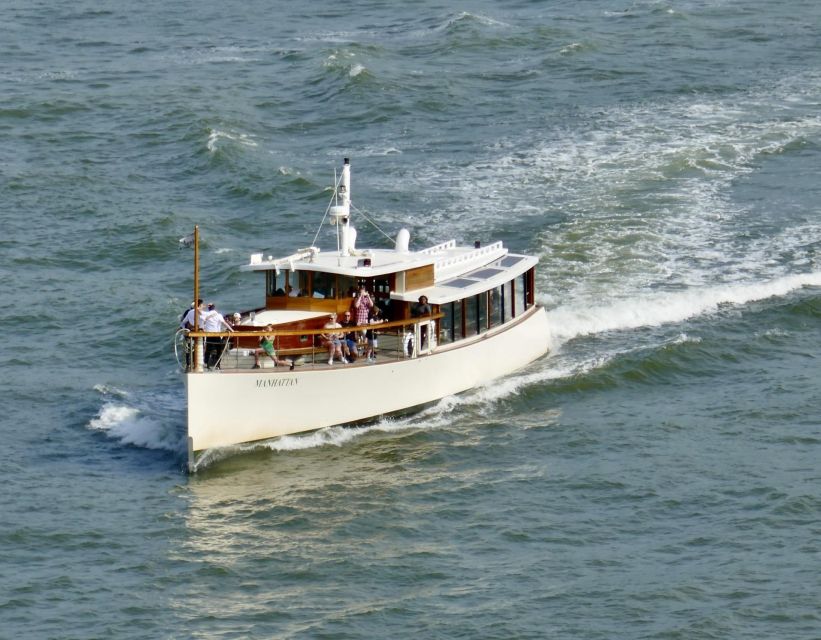 Boston: Harbor Sunset Yacht Cruise - Bar, snacks, and staying comfortable when the weather flips