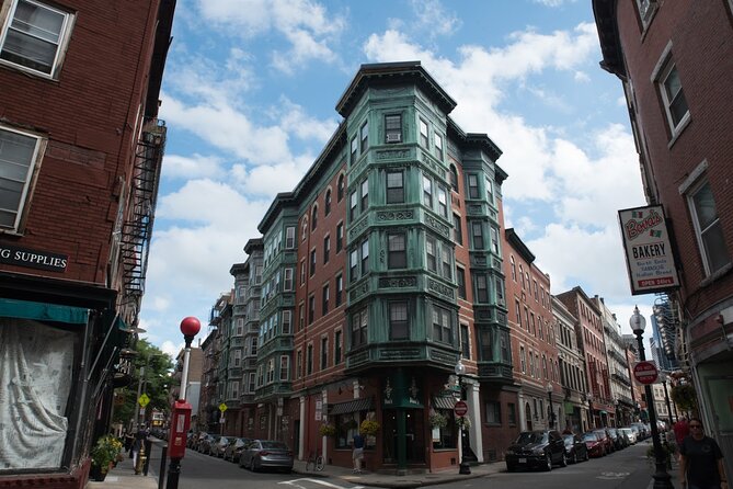 Boston North End Food Tour of 6+ Tastings, Cannoli, Lobster Roll - North End by Foot: What the 3.5-Hour Bite Trail Really Feels Like