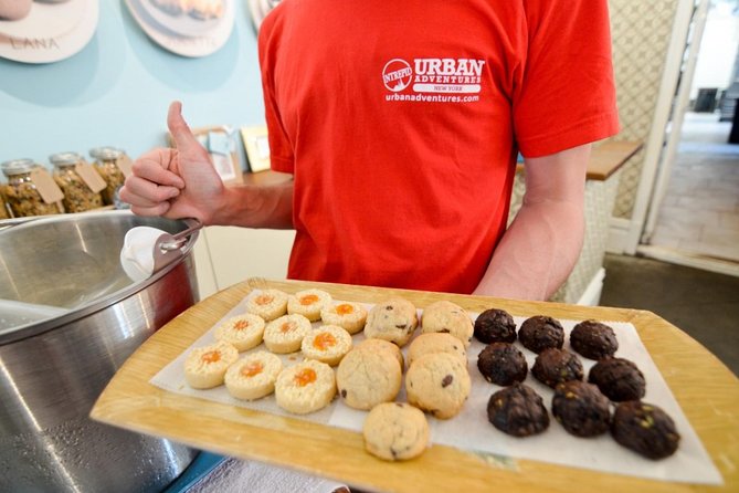 Brooklyn Food Walking Tour: Local Eats & Family‑Run Shops - Stop 3: Cobble Hill for the long look and the long bite list