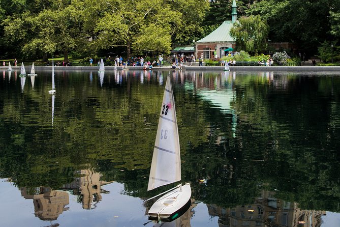 Central Park Guided Walking Tour - Meeting at 7th Ave & 59th: Start on the right foot