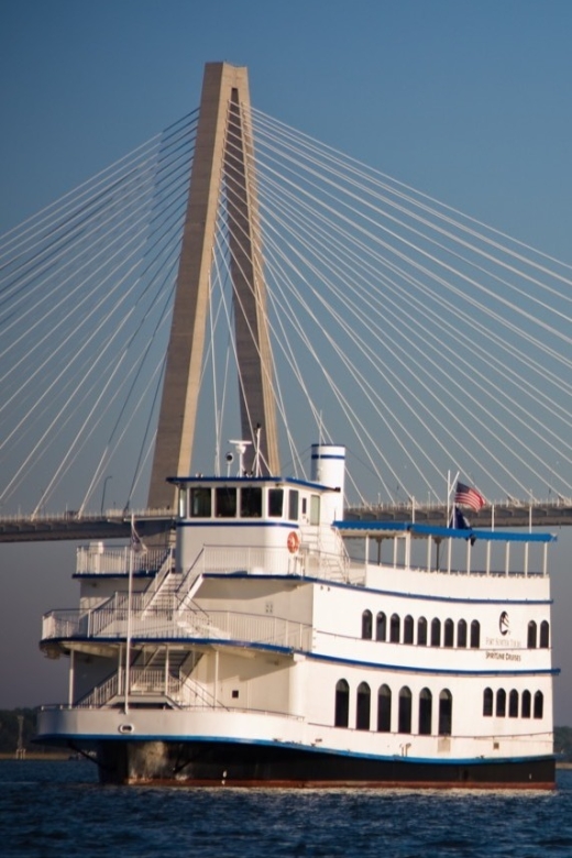 Charleston: Luxury Harbor Dinner Cruise - Seating rules, table sharing, and the small things that can matter