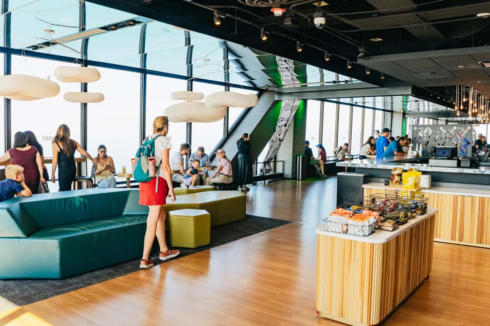 Chicago: 360 CHICAGO Observation Deck Ticket - CloudBar and CloudWalk: where the deck becomes a hangout