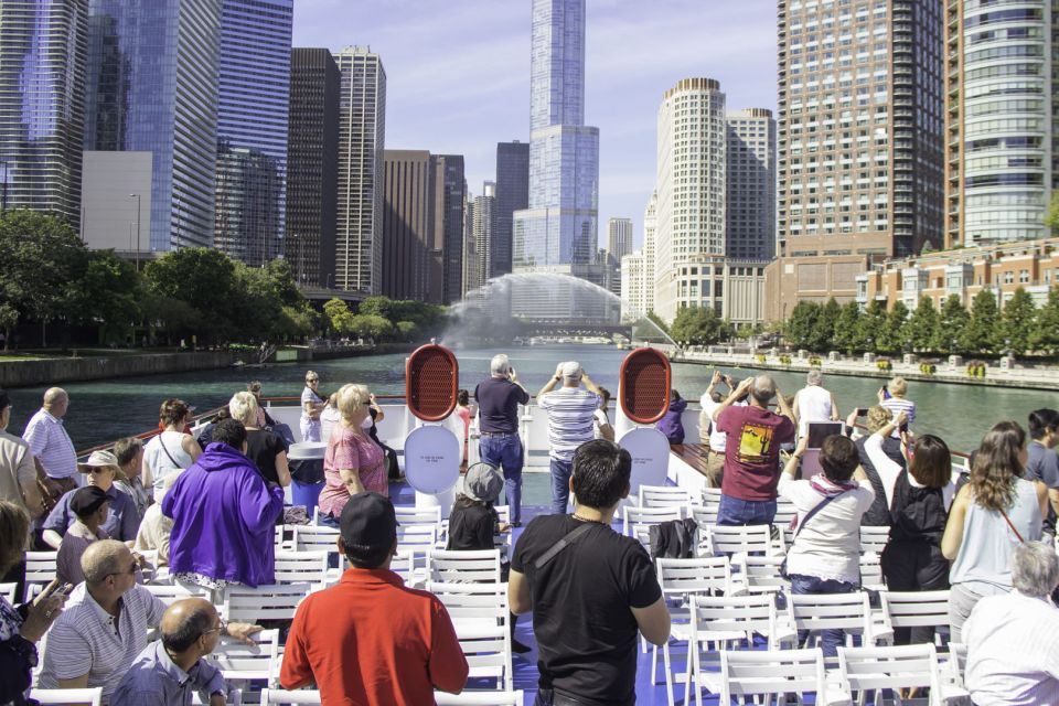 Chicago: 45-Minute Family-Friendly Architecture River Cruise - Deck Setup in Real Weather: Where to Sit for Photos and Comfort