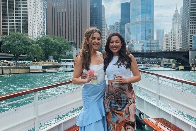 Chicago Architectural River Cruise - The Core Route Story: From Fire to Steel to Modern Daredevils