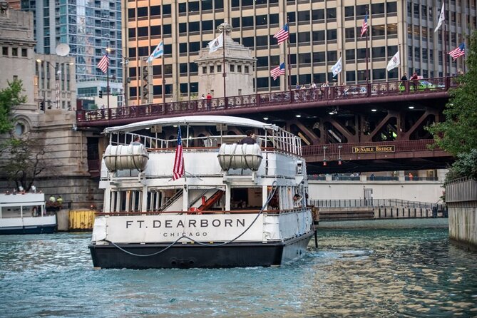 Chicago Architectural River Cruise - More Than 50 Stops: Neoclassical to Art Deco on the Water