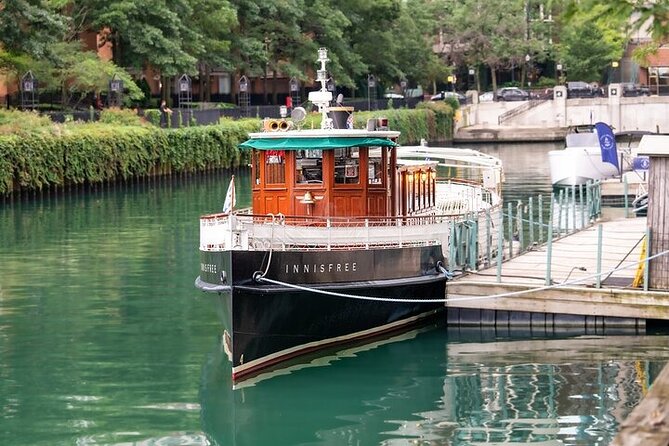 Chicago Architectural River Cruise - The Docents: Where the Architecture Story Comes Alive