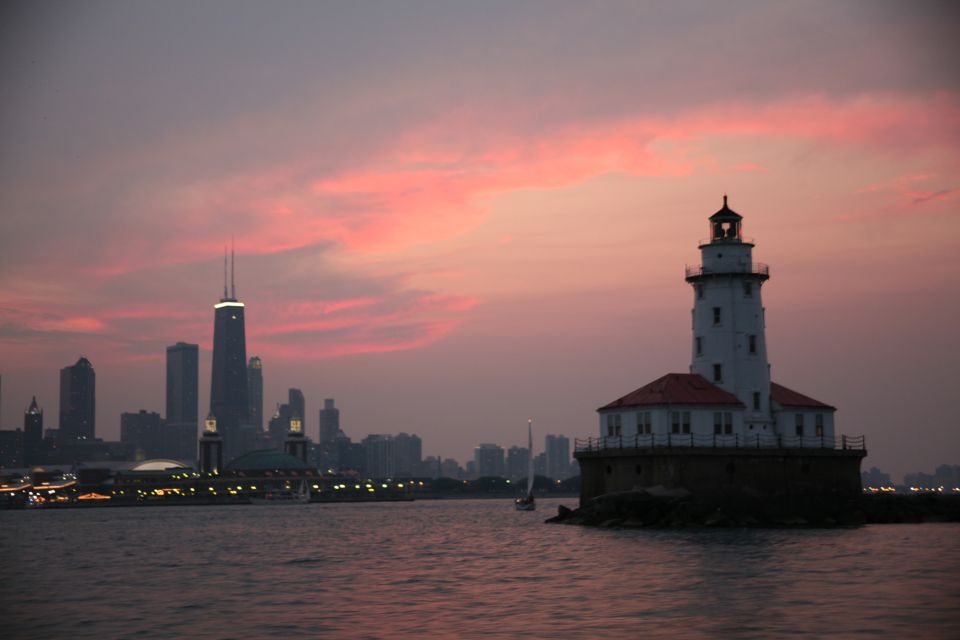 Chicago by Night River and Lake Cruise - River to Lake Michigan: Why the Views Feel Like Two Different Cities