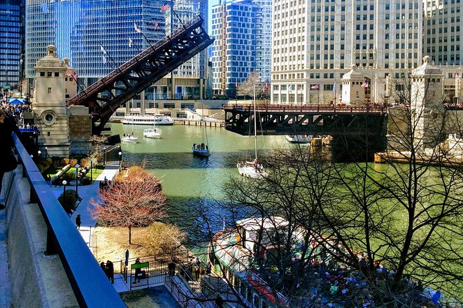 Chicago City Tour with Architecture River Cruise Option - Shoreline Sightseeing upgrade: the open-top architecture river cruise experience