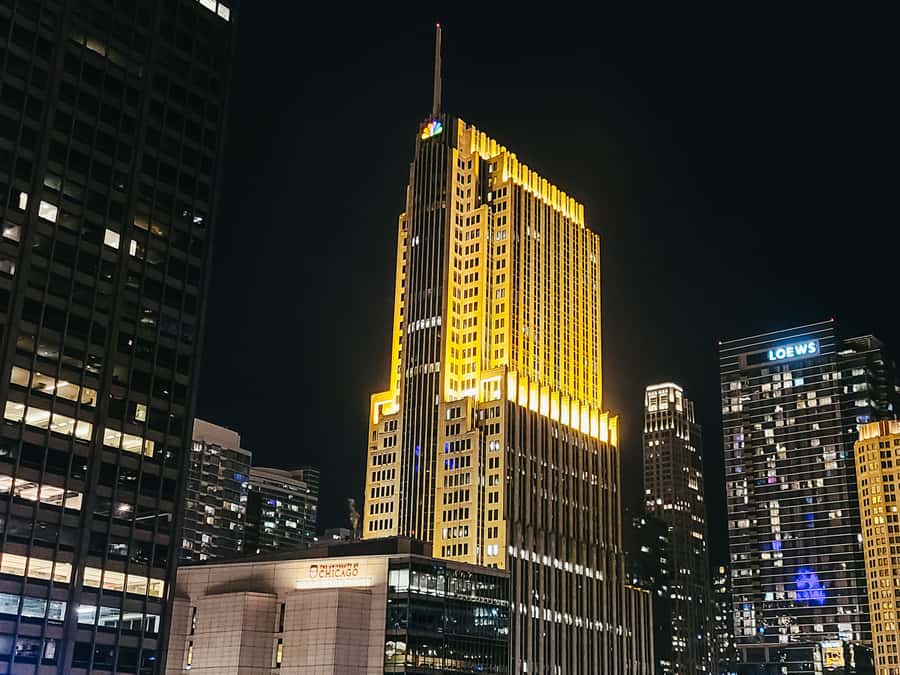 Chicago: Fireworks Cruise with Lake or River Viewing Options - Onboard comfort: indoor climate control, outdoor decks, and first-come seating