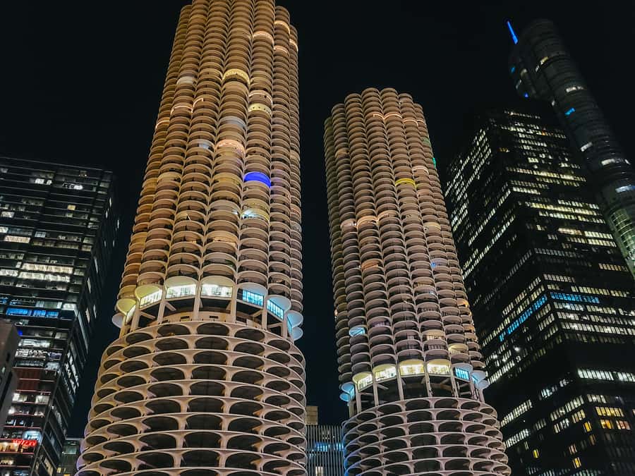 Chicago: Fireworks Cruise with Lake or River Viewing Options - What to bring for Chicago fireworks on the water
