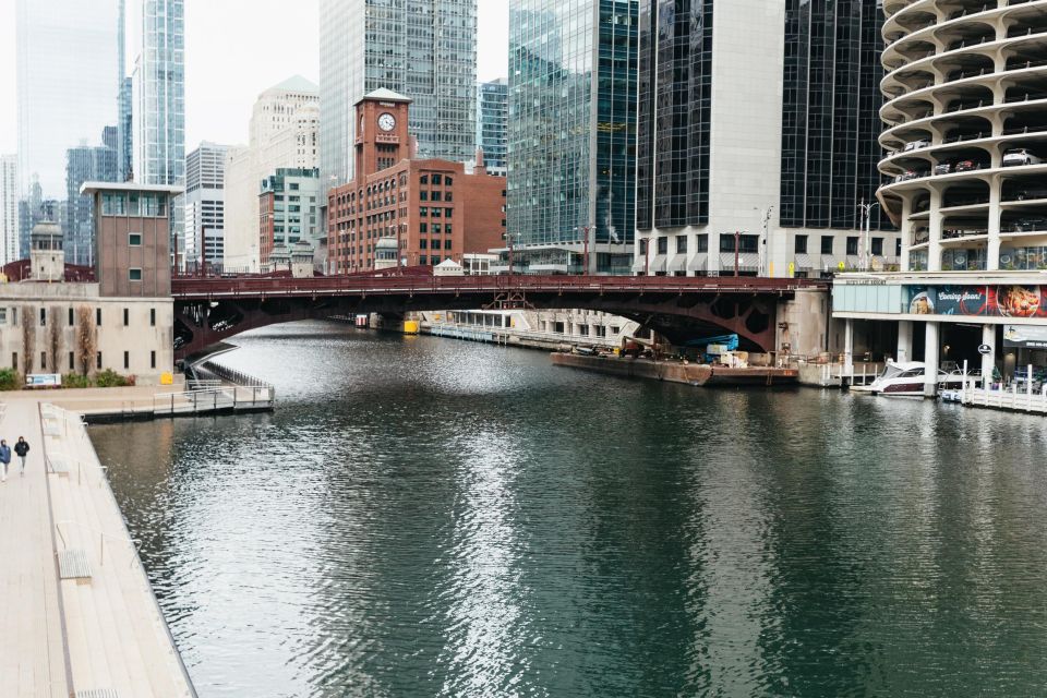 Chicago: Gangsters and Ghosts Guided Walking Tour - Who this tour fits best (and who should skip it)