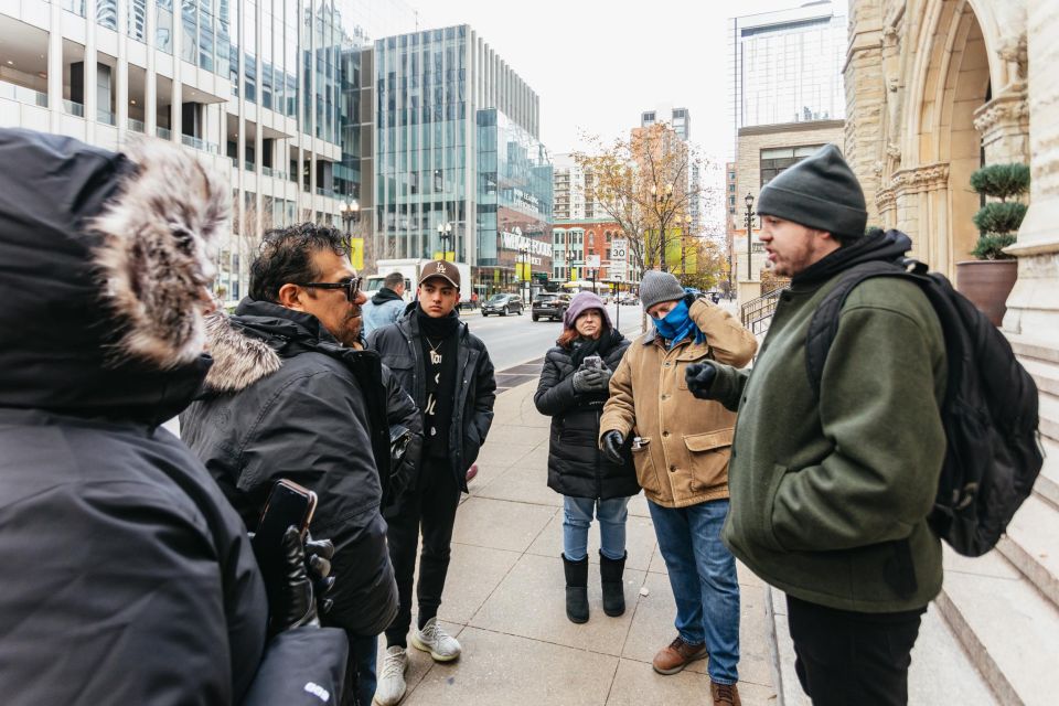 Chicago: Gangsters and Ghosts Guided Walking Tour - Congress Plaza Hotel: the 12th-floor creep factor and the tour finale