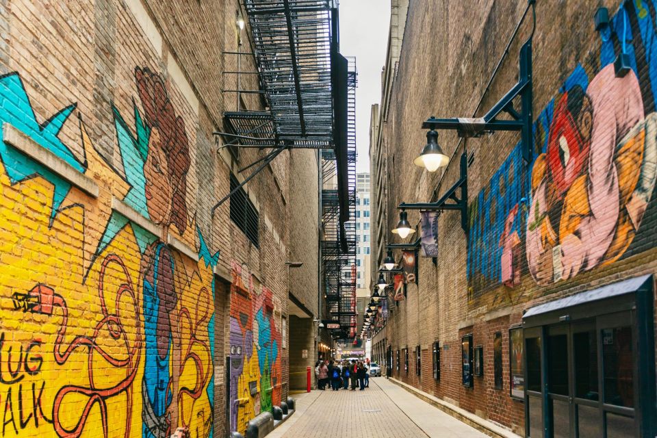 Chicago: Gangsters and Ghosts Guided Walking Tour - Price and value: is $36 worth two hours in the Loop?