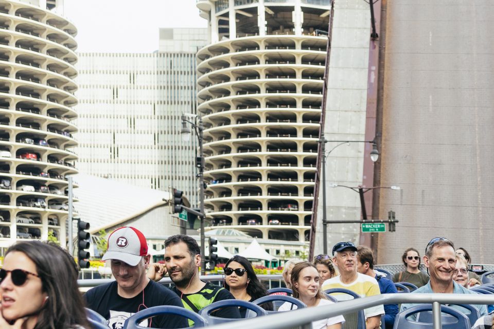 Chicago: Hop-on Hop-off Sightseeing Tour by Open-top Bus - Getting the stories and avoiding audio letdowns