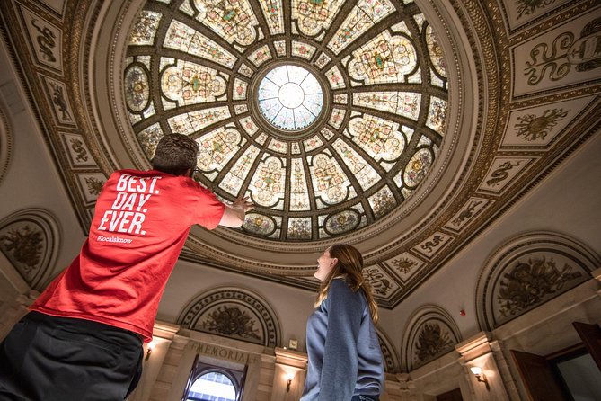 Chicago in a Day: Food, History & Architecture Walking Tour - Meet at the Chicago Theatre, then walk into the Loop rhythm