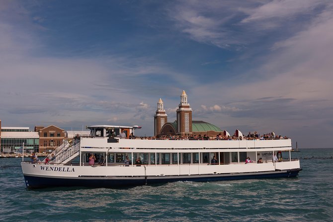 Chicago Lake and River Architecture Tour - Guide style and pacing: why the narration makes the value feel real