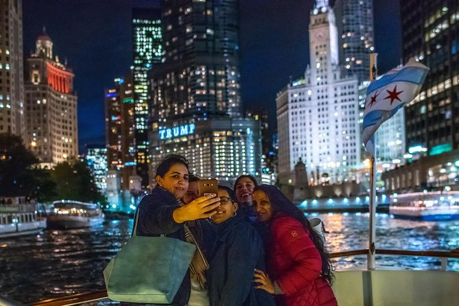 Chicago River 45-Minute Architecture Tour from Magnificent Mile - Willis Tower Views and Night-Ish Lighting: When the Skyline Pops