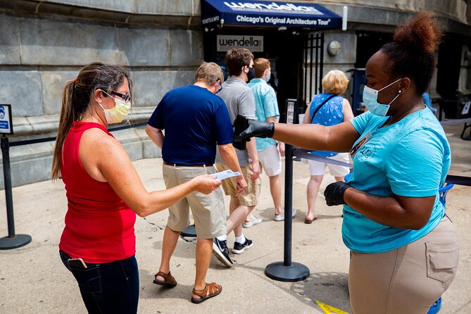 Chicago River 45-Minute Architecture Tour from Magnificent Mile - Who Should Book This Wendella Architecture Cruise