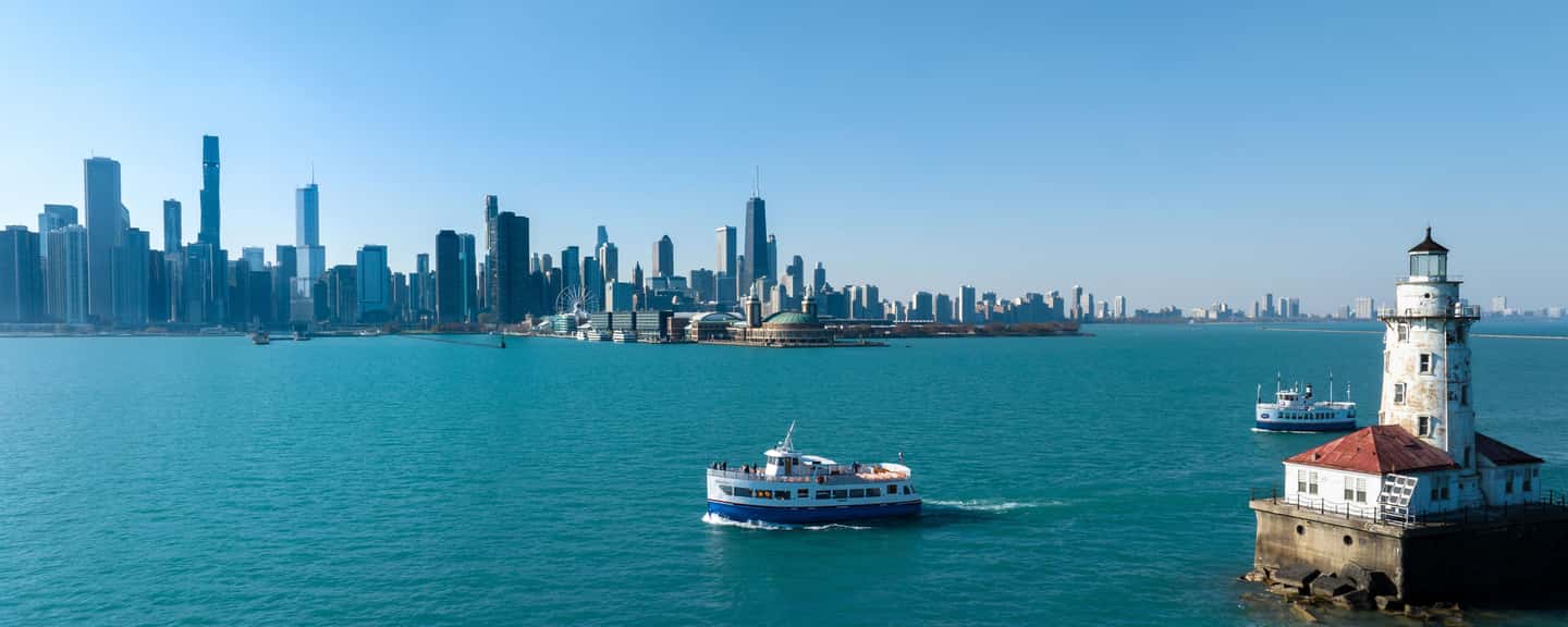 Chicago: Shoreline Lake Michigan Skyline Cruise - Getting on board: finding Navy Pier’s south side and the orange greeters