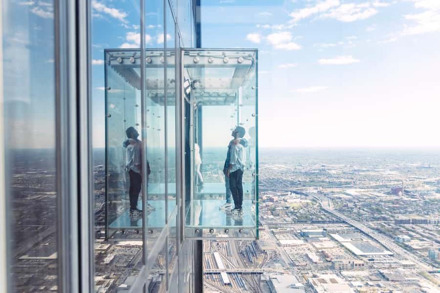 Chicago: Willis Tower Skydeck and The Ledge Ticket - Getting there: the exact lobby approach from S. Wacker Blvd