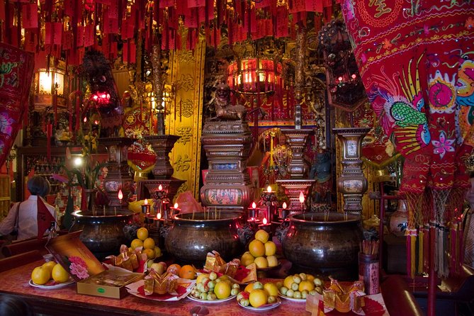 Chinatown Walking Tour: Food, History & Flavor - Fortune cookies made live at the Golden Gate Factory