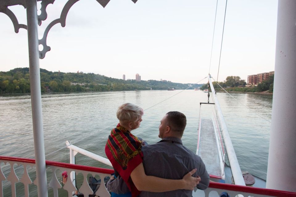 Cincinnati: Ohio River Cruise with Buffet Dinner - The Buffet Dinner: What You’ll Actually Be Eating
